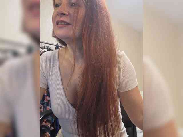 Flirt_Red webcam
