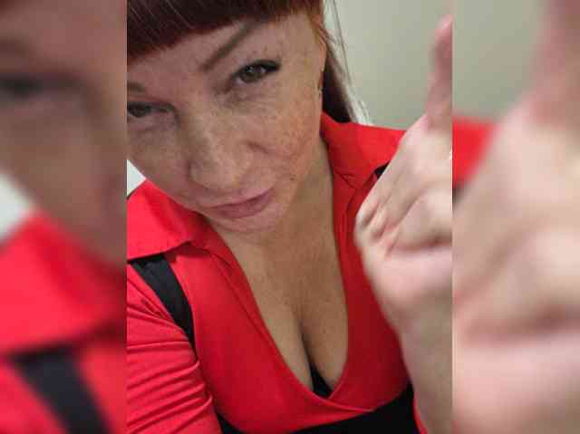 Flirt_Red webcam