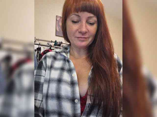 Flirt_Red webcam
