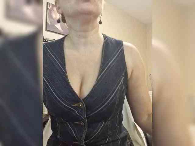 Flirt_Red webcam