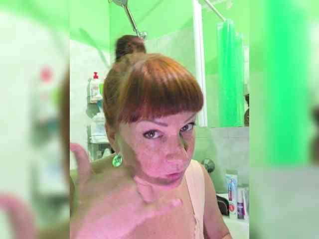 Flirt_Red webcam