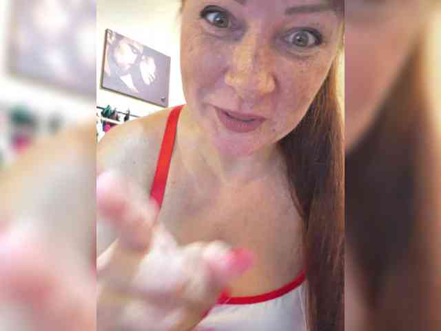 Flirt_Red webcam
