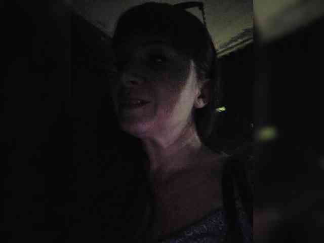 Flirt_Red webcam