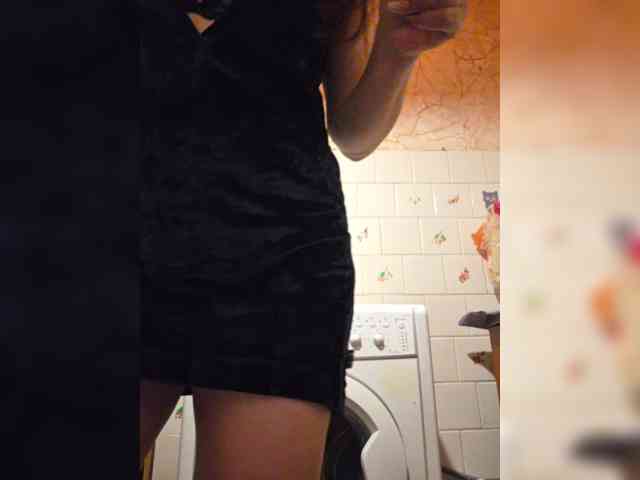 Flirt_Red webcam