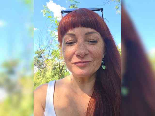 Flirt-Red Live Webcam on BongaCams