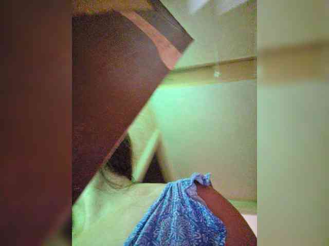 Flirt_Red webcam