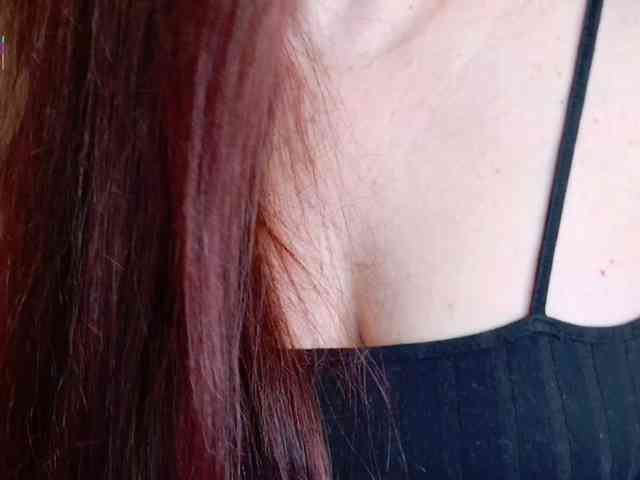 Flirt_Red webcam