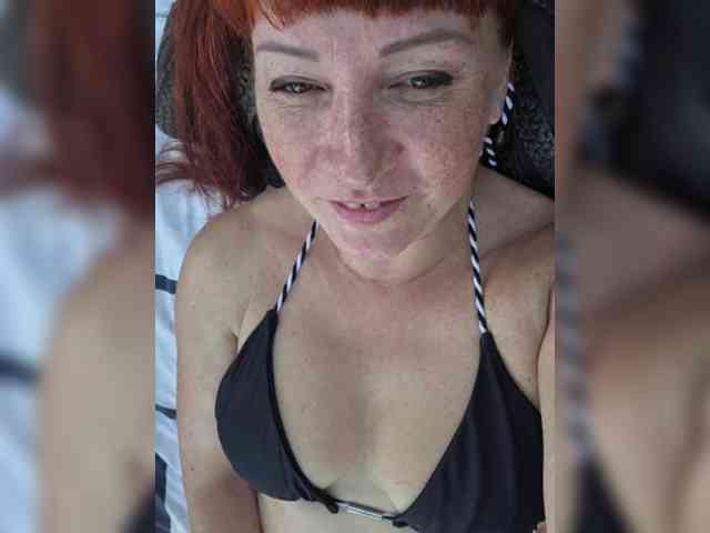 Flirt_Red webcam