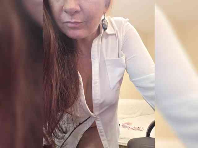Flirt_Red webcam