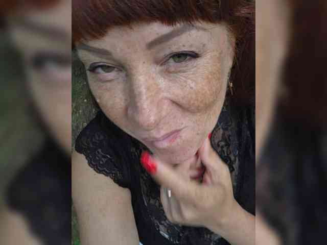 Flirt_Red webcam
