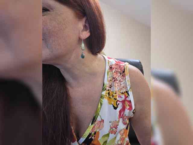Flirt_Red webcam