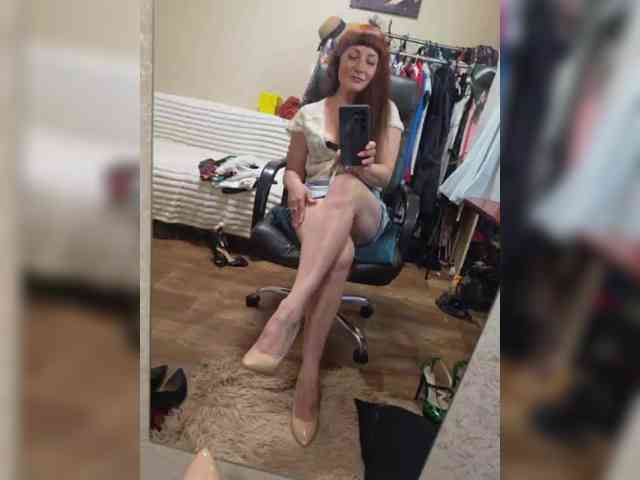 Flirt_Red webcam