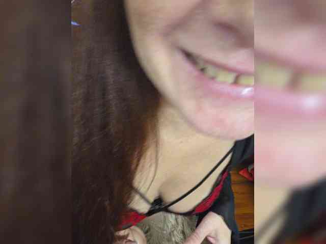 Flirt_Red webcam