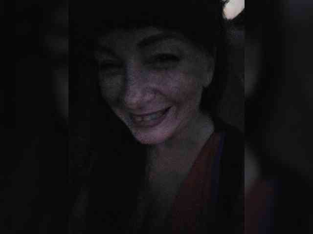 Flirt_Red webcam
