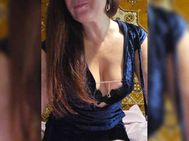 Flirt_Red webcam