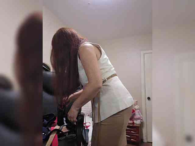 Flirt_red's cam show statistics and live stream