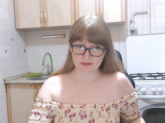 L-e-l-i-k live webcam show