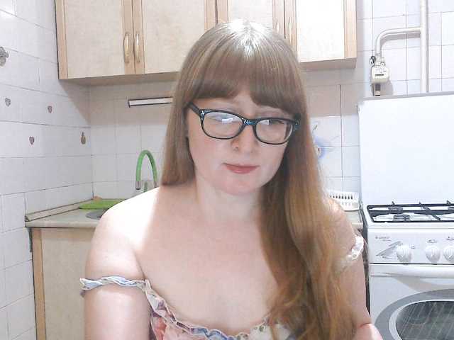 Sweety-Katie live cam on BongaCams