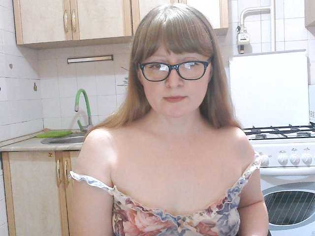 Sweety-Katie live cam on BongaCams