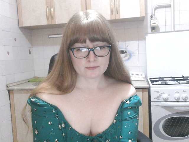Sweety-Katie live cam on BongaCams