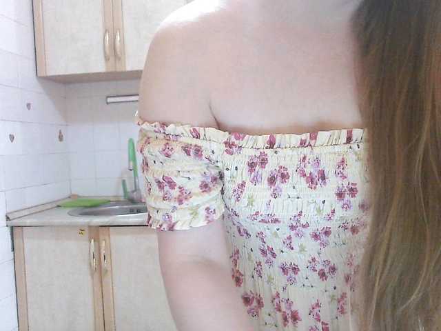 Sweety-Katie live cam on BongaCams