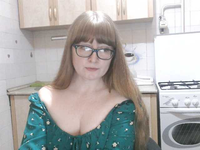 Sweety-Katie live cam on BongaCams