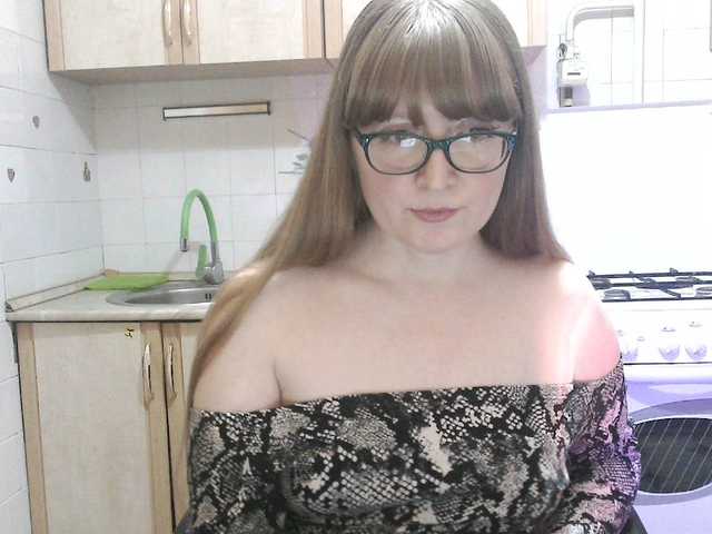 Sweety-Katie's BongaCams show and profile