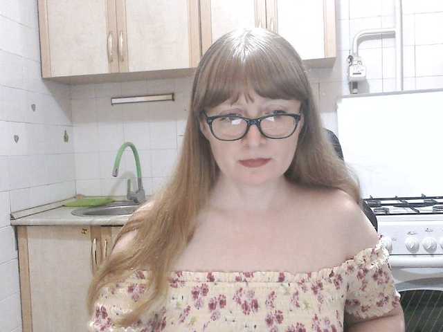 L-e-l-i-k live webcam show