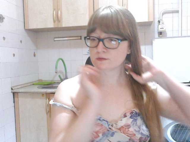 Sweety-Katie live cam on BongaCams