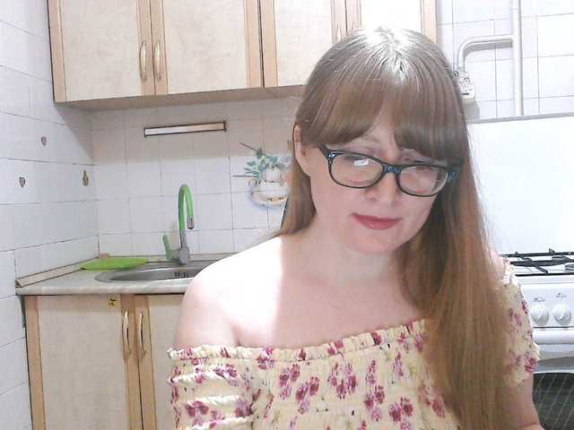 Sweety-Katie live cam on BongaCams