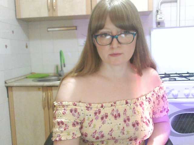 Sweety-Katie's BongaCams show and profile