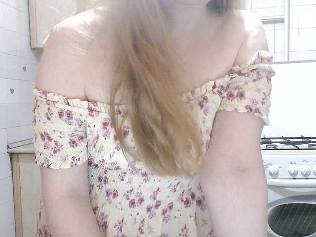 L-e-l-i-k live webcam show