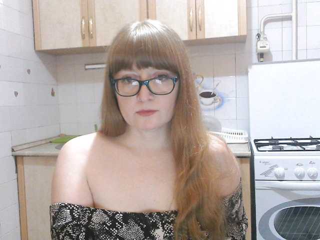Sweety-Katie live cam on BongaCams