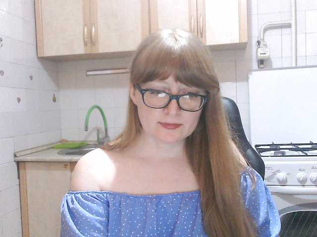 L-e-l-i-k live webcam show