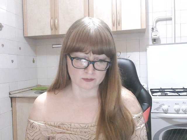 L-e-l-i-k live cam preview