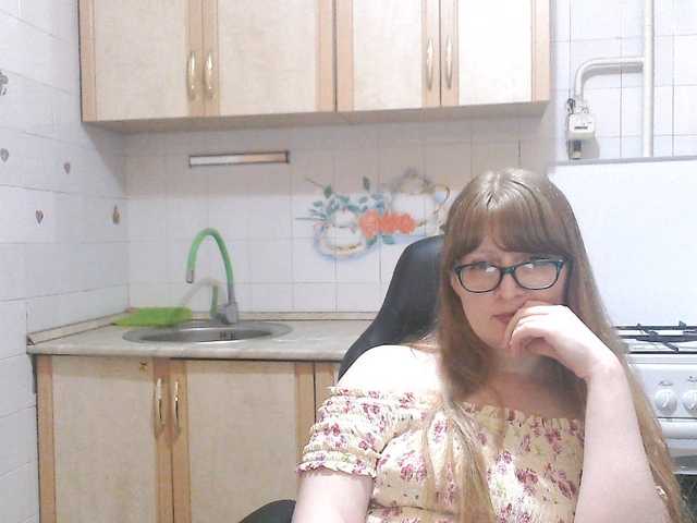 Sweety-Katie live cam on BongaCams