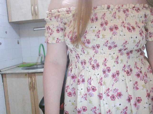 L-e-l-i-k live webcam show