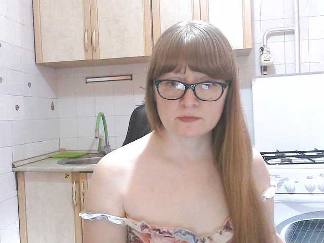 Sweety-Katie live cam on BongaCams