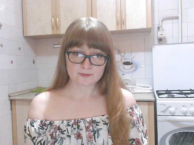 L-e-l-i-k — live female cam