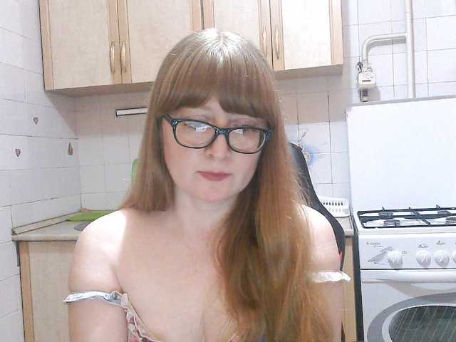 Sweety-Katie live cam on BongaCams