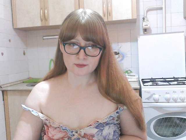 Sweety-Katie live cam on BongaCams