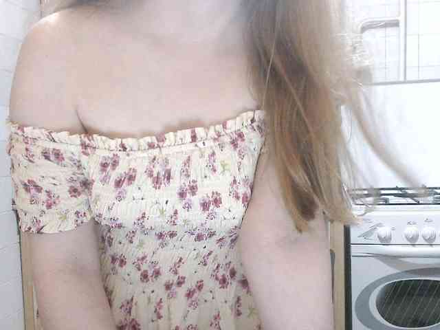 L-e-l-i-k webcam