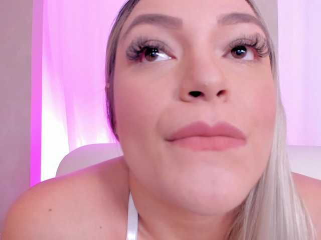 milaowens live cam on BongaCams