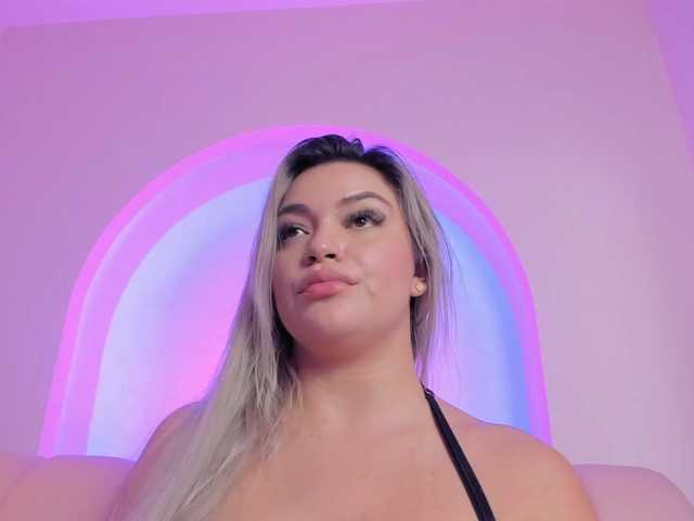 milaowens's BongaCams show and profile