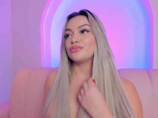 milaowens Live Webcam on BongaCams