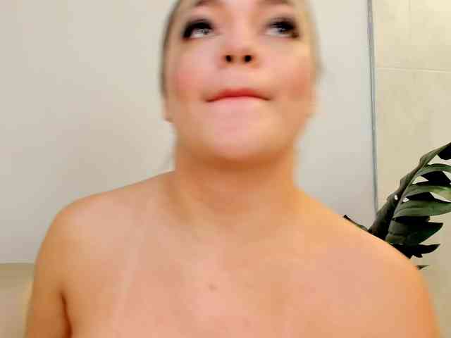 Modelo: milaowens