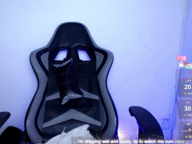 ninatinydoll live webcam show