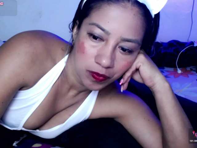 ninatinydoll live cam on BongaCams