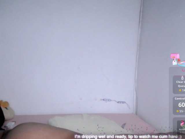 ninatinydoll live cam on BongaCams