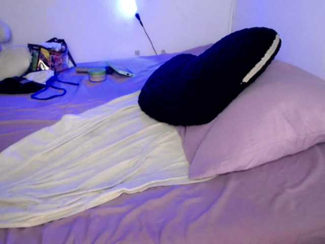 ninatinydoll live cam on BongaCams